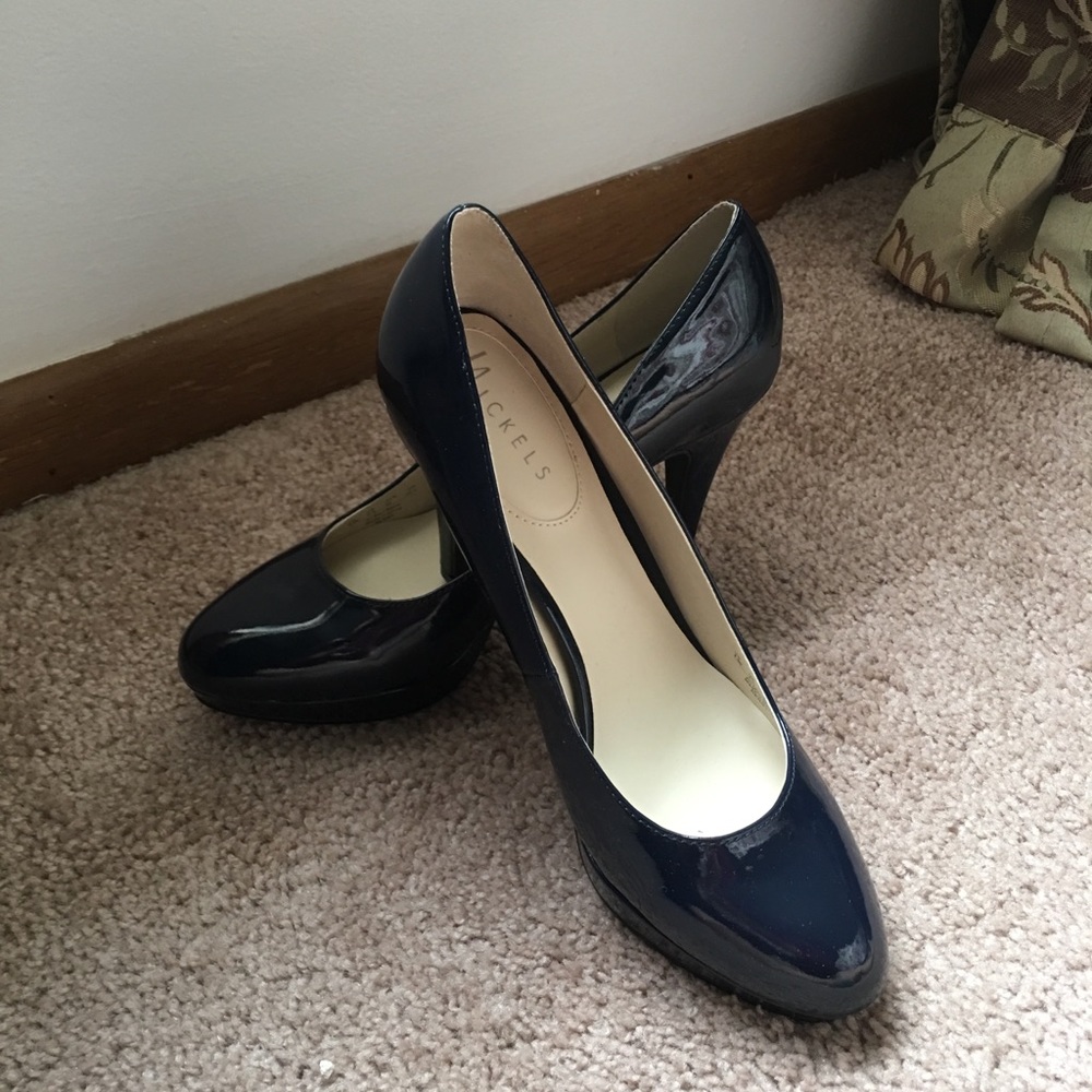 ‼️NWOT‼️ Navy Blue Heels